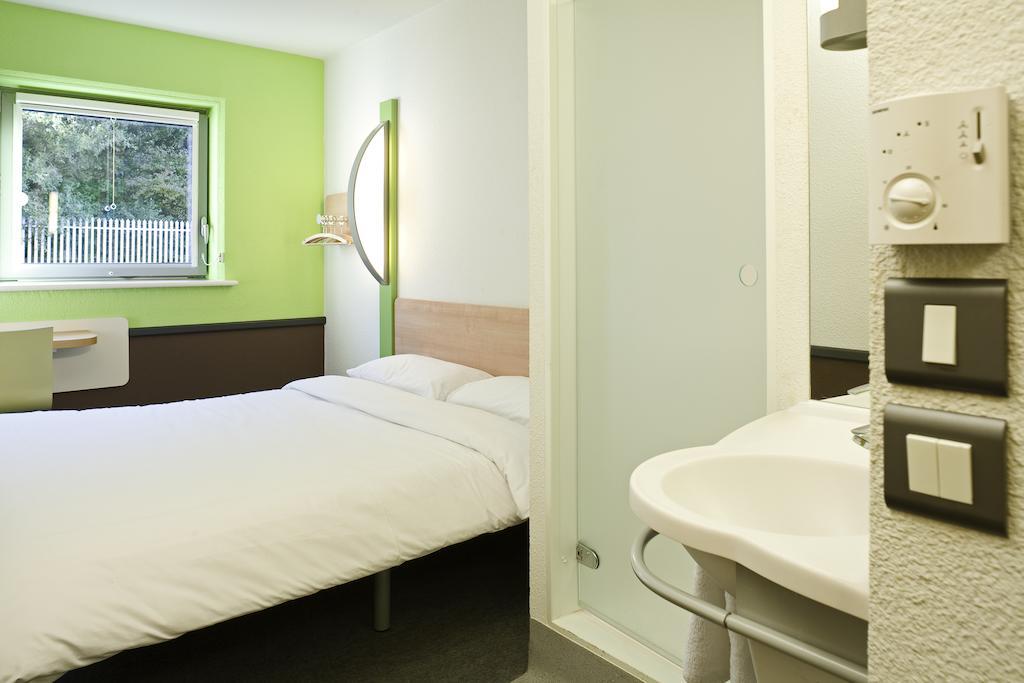 Ibis Budget Bradford Bradford  Quarto foto